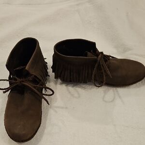 Women's Fringe Chukka Boots in Brown - Casual Leather Ankle Boot